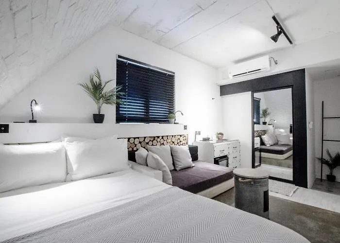 Mmmio Ii Design Myeongdong 모텔 2*